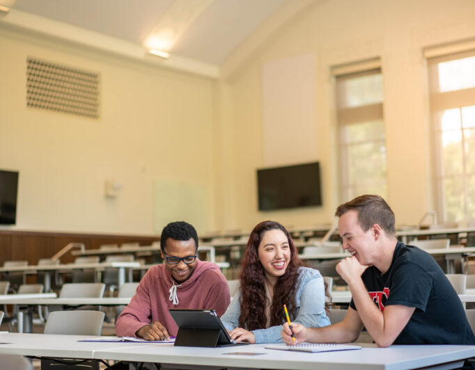 Admissions-Lifestyle-Crocker-34_2000-682×532 a few students study together in a classroom